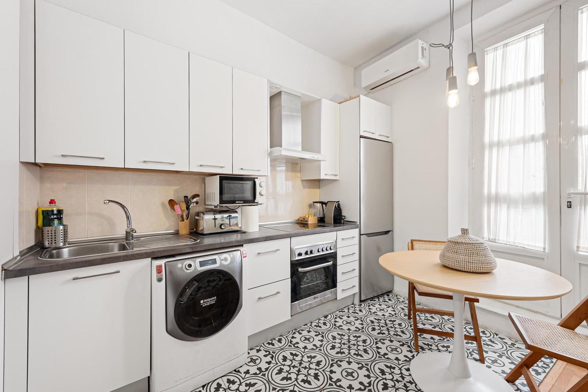 Urbanchicmalaga 2Bedroom Oasis In Historic Malaga Centre Ngoại thất bức ảnh
