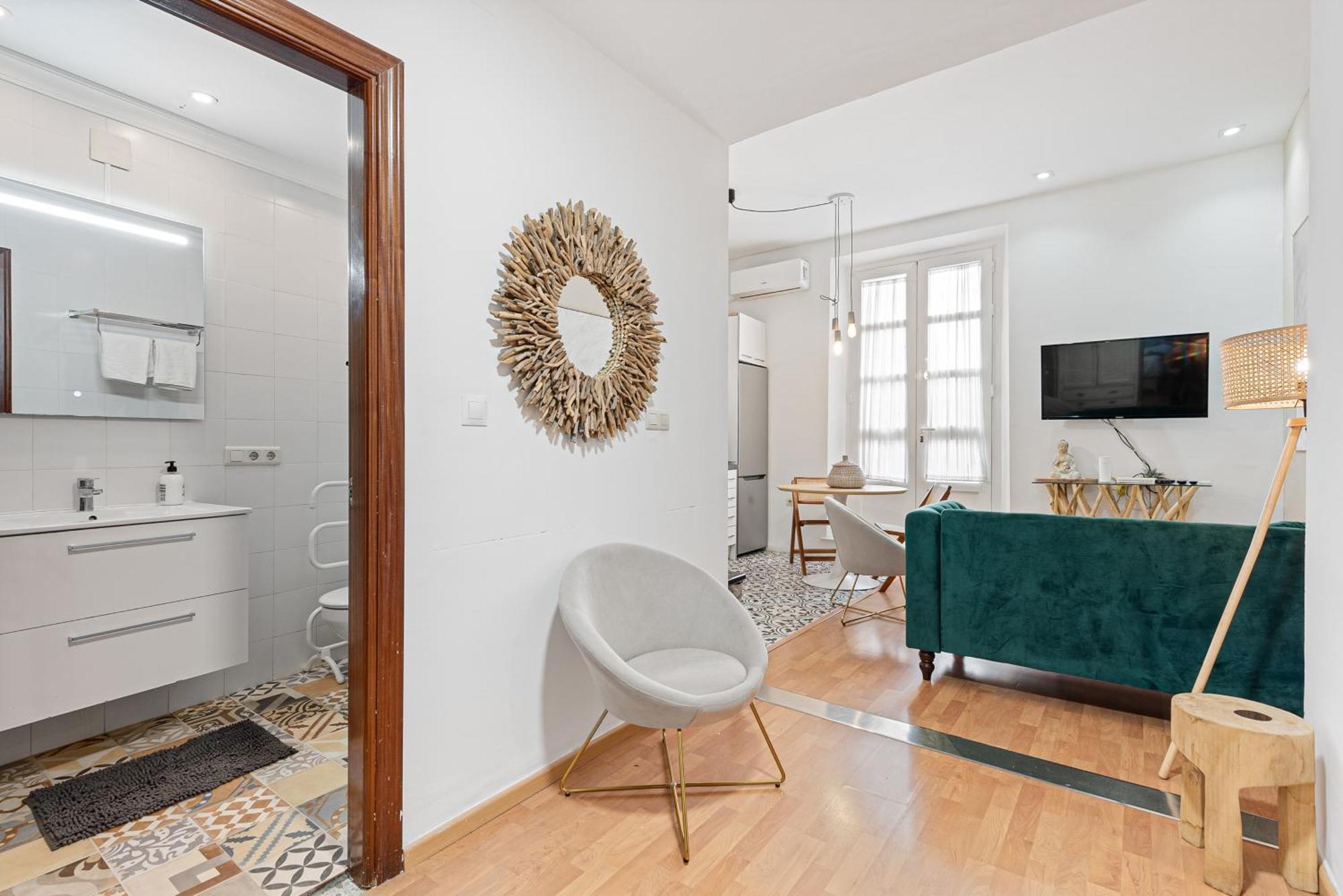 Urbanchicmalaga 2Bedroom Oasis In Historic Malaga Centre Ngoại thất bức ảnh