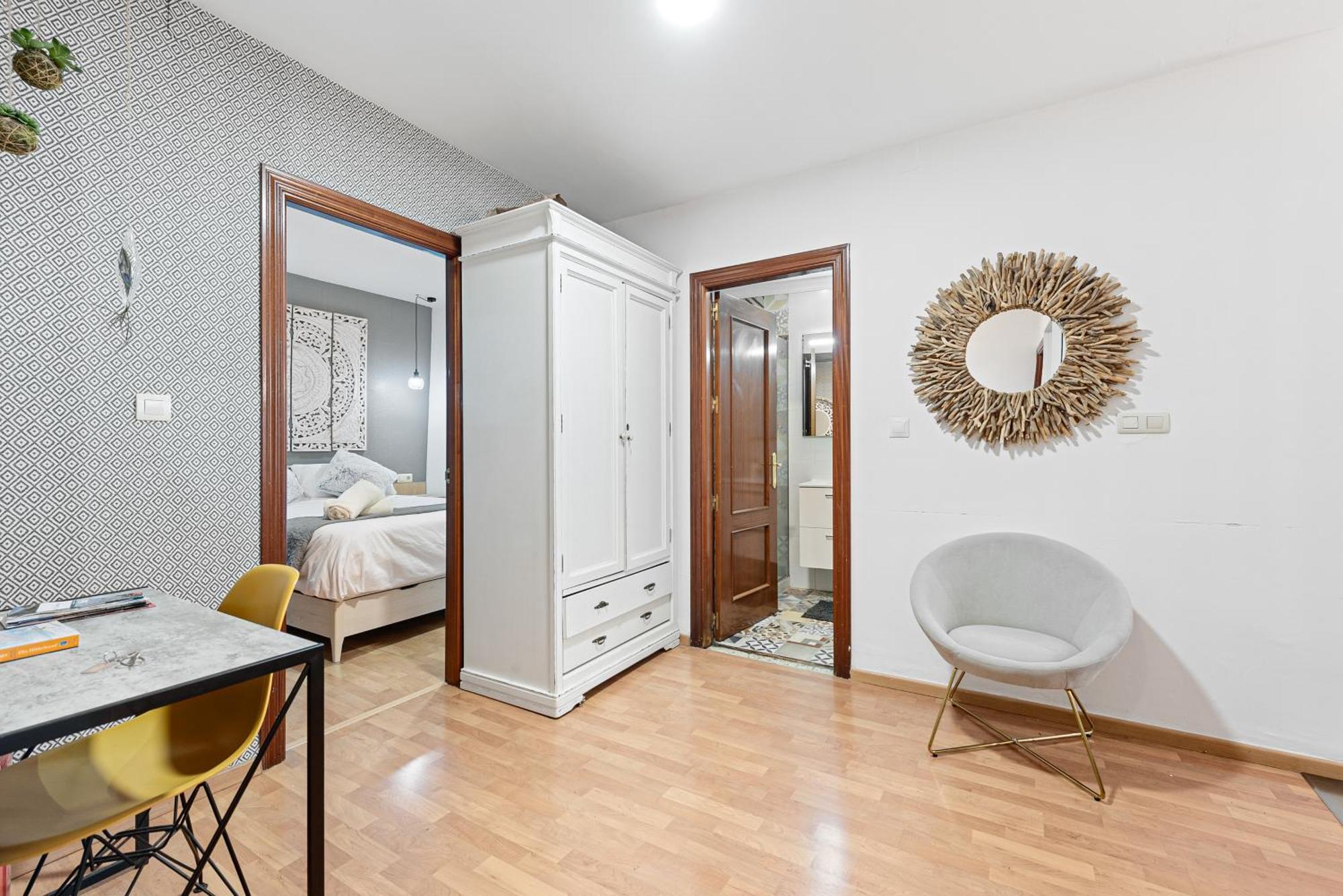 Urbanchicmalaga 2Bedroom Oasis In Historic Malaga Centre Ngoại thất bức ảnh