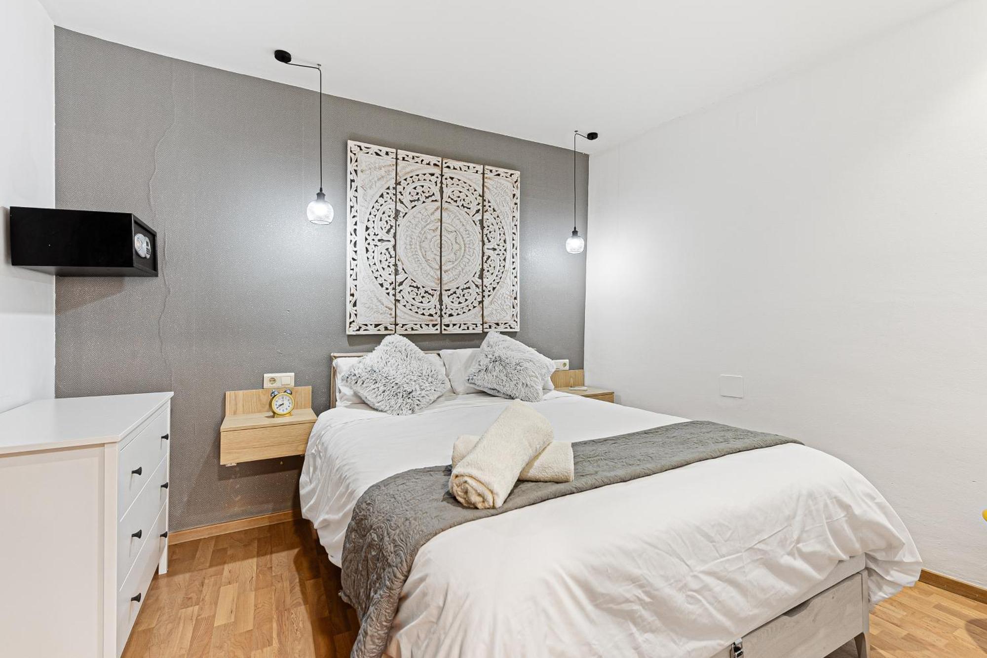 Urbanchicmalaga 2Bedroom Oasis In Historic Malaga Centre Ngoại thất bức ảnh