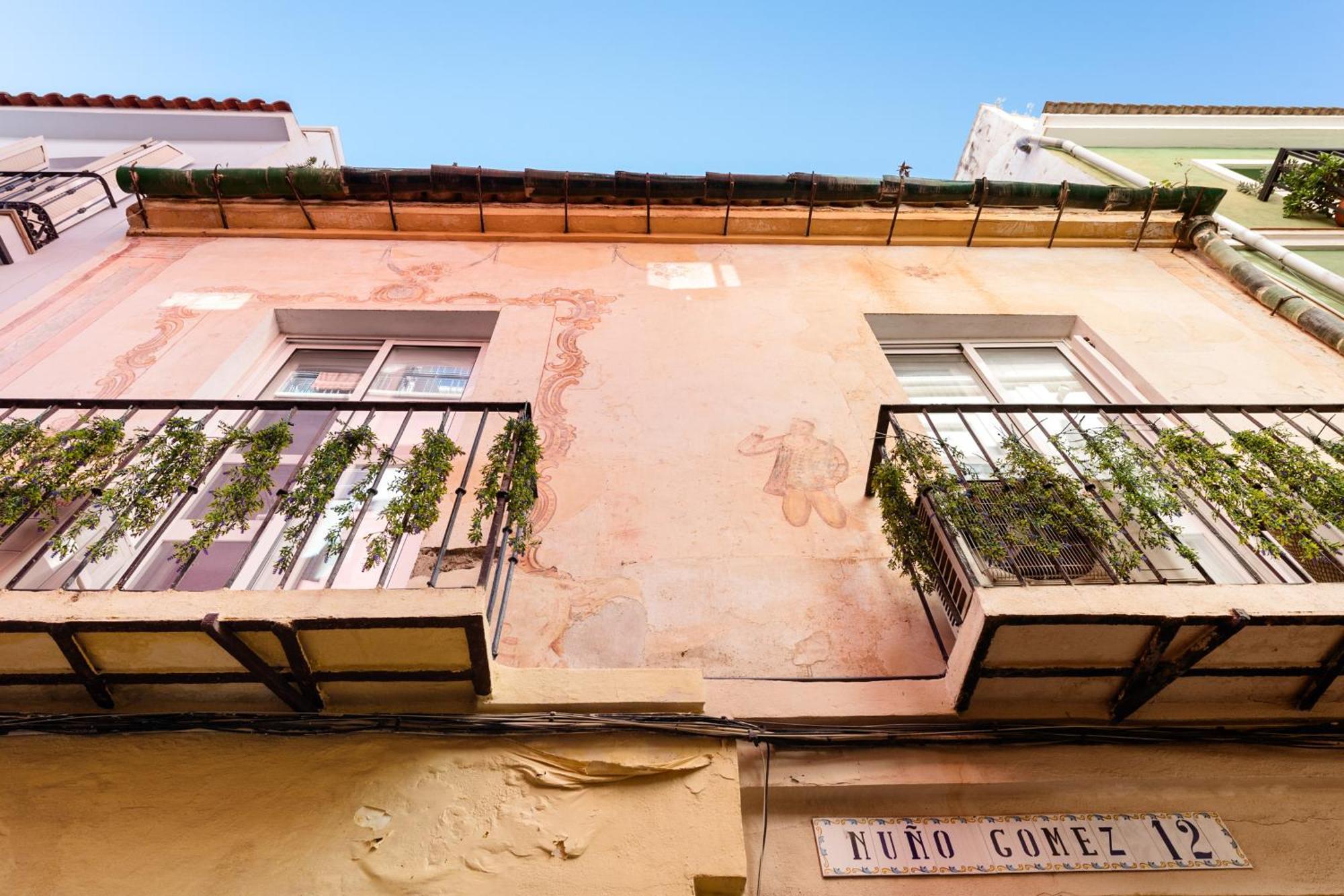 Urbanchicmalaga 2Bedroom Oasis In Historic Malaga Centre Ngoại thất bức ảnh